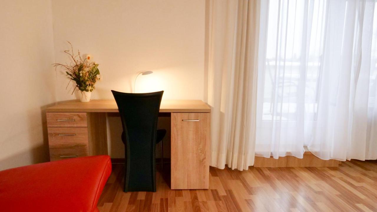 Hotel Pegasus Мюнхен Экстерьер фото